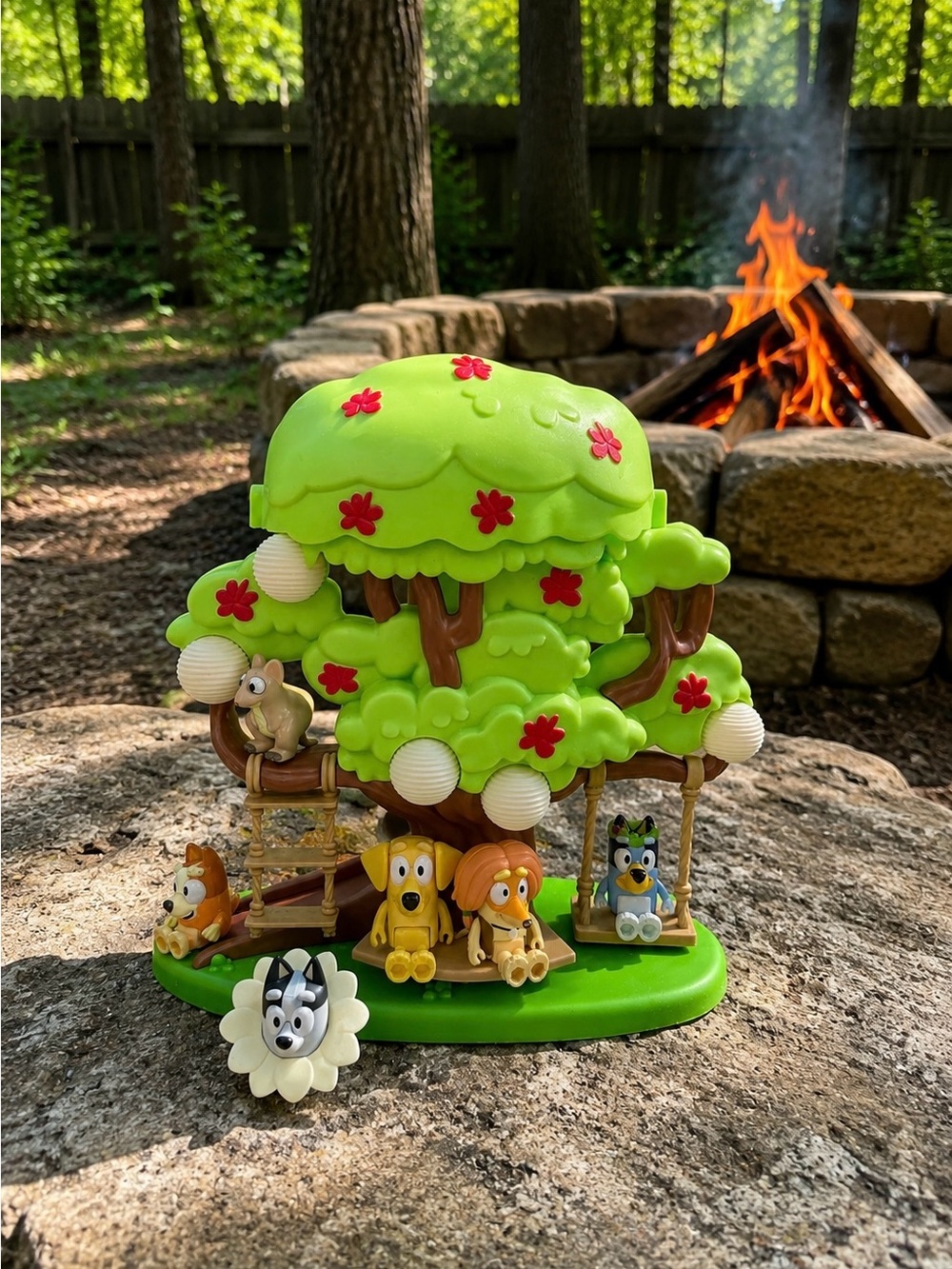 Bluey Treehouse Spring Time Play Set Playset w/ 6 figures